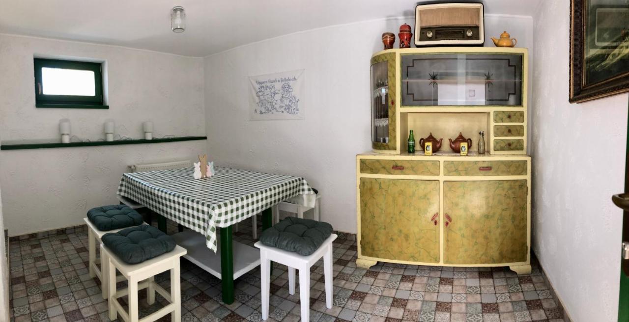 Ladislaus Schnaps-Haus Falusi Vendégház Csolnok Esterno foto