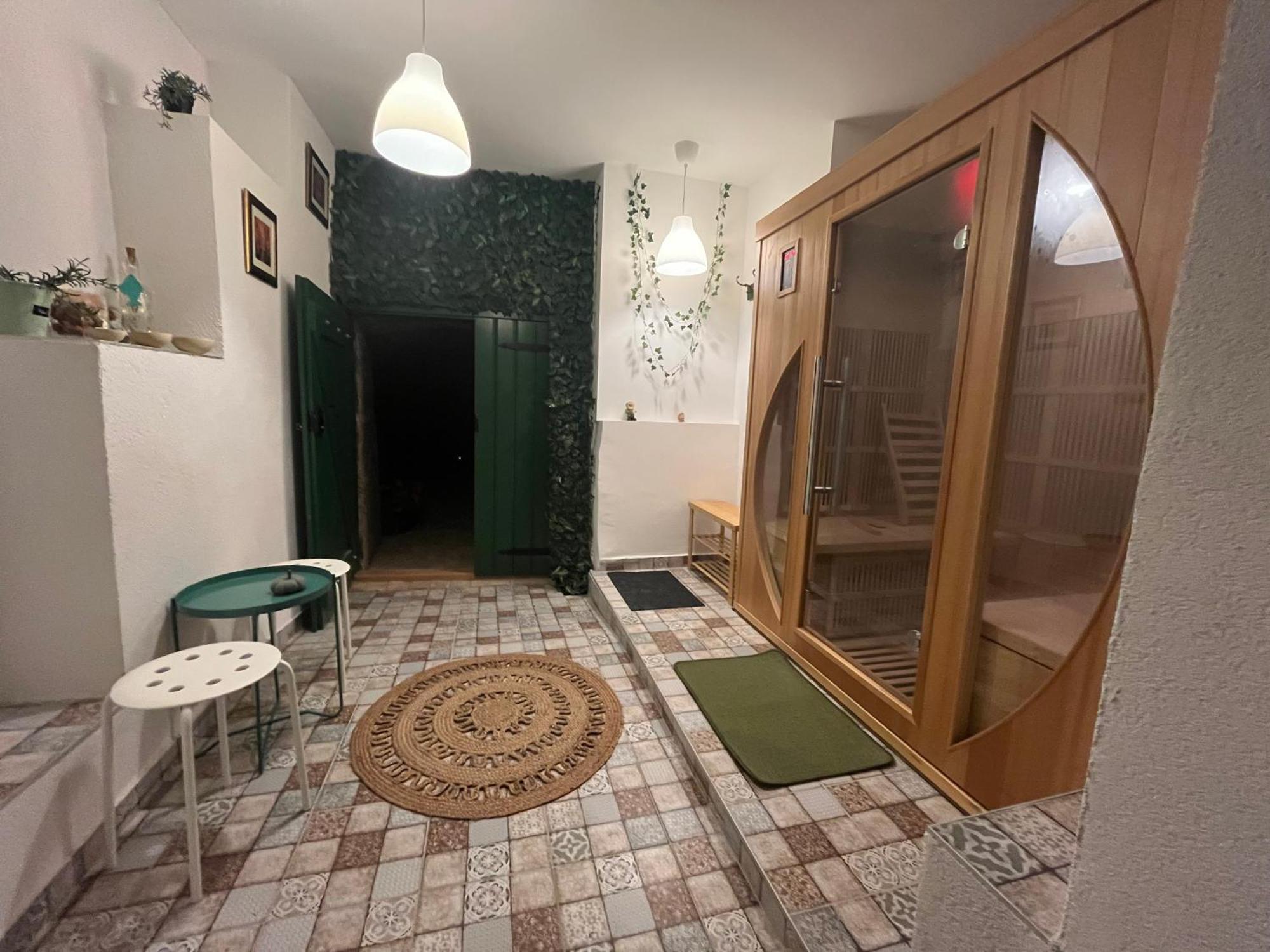 Ladislaus Schnaps-Haus Falusi Vendégház Csolnok Esterno foto